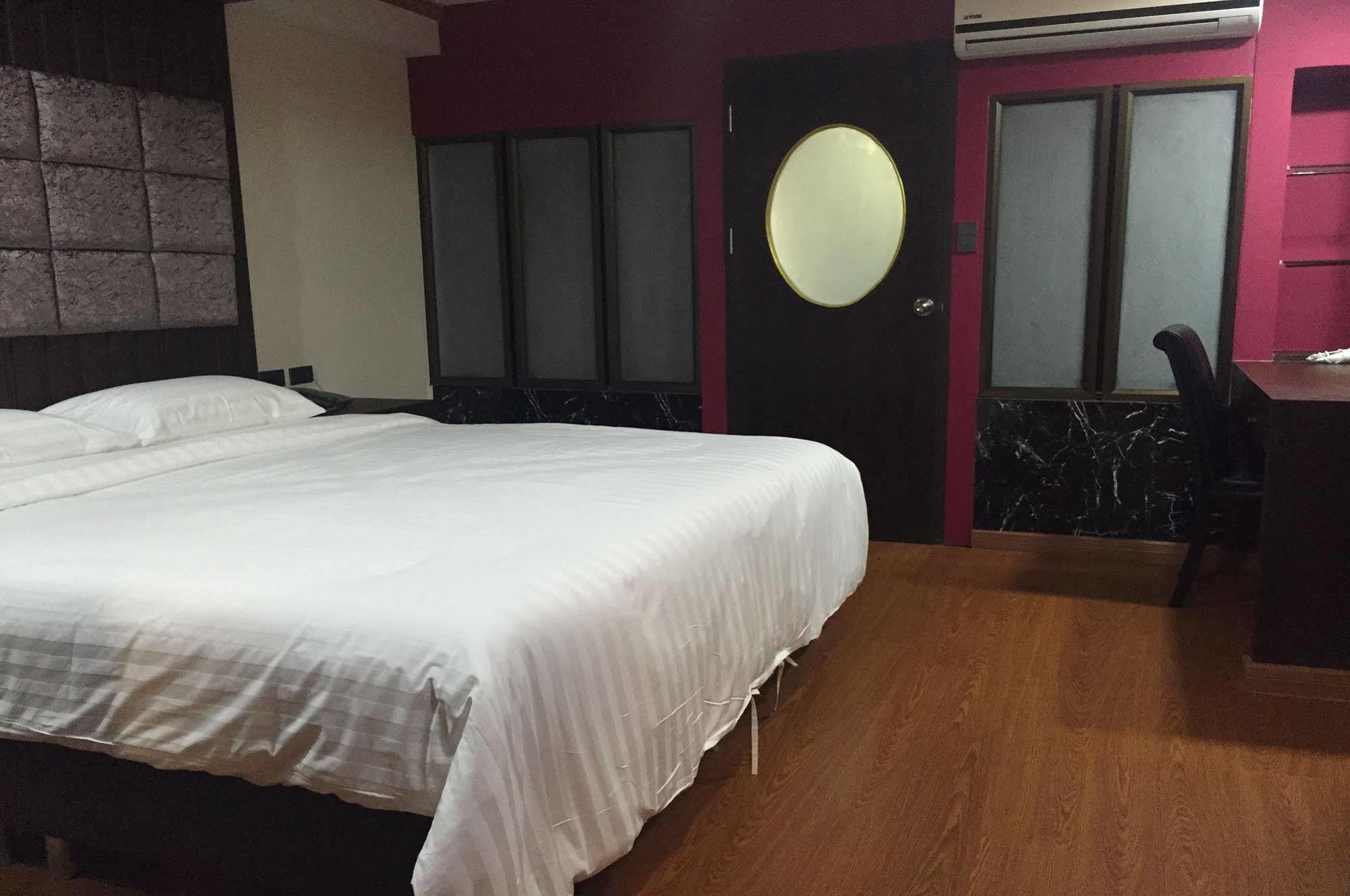 Grand Pink Hotel Hatyai Hat Yai Exterior photo
