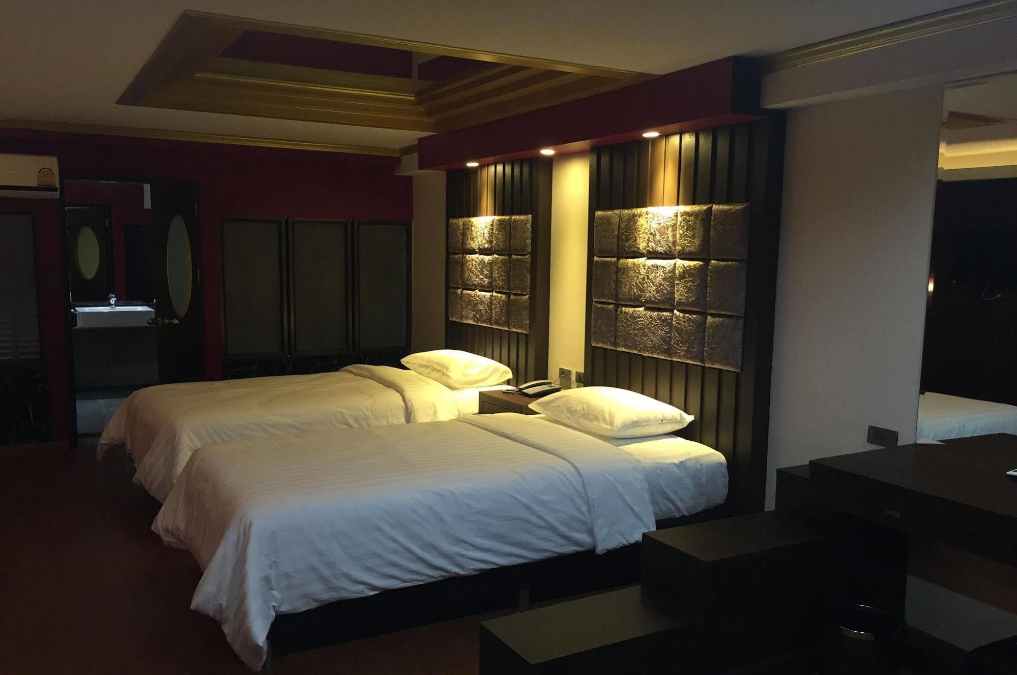 Grand Pink Hotel Hatyai Hat Yai Exterior photo